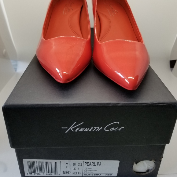 Kenneth Cole Red Pearl Metallic Patent Pump - Picture 3 of 5